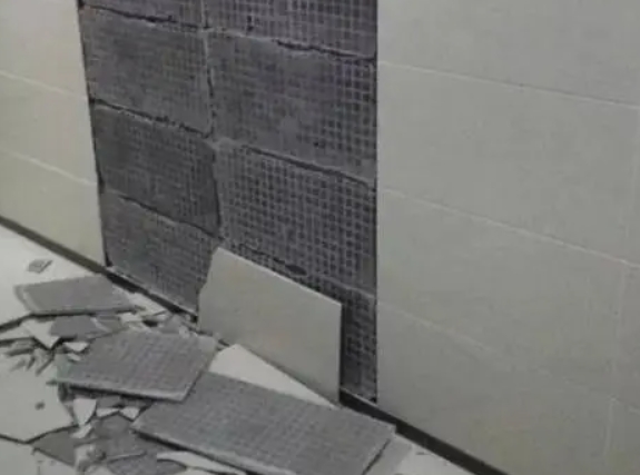红原瓷砖空鼓维修公司分享下红原墙砖松动维修的知识